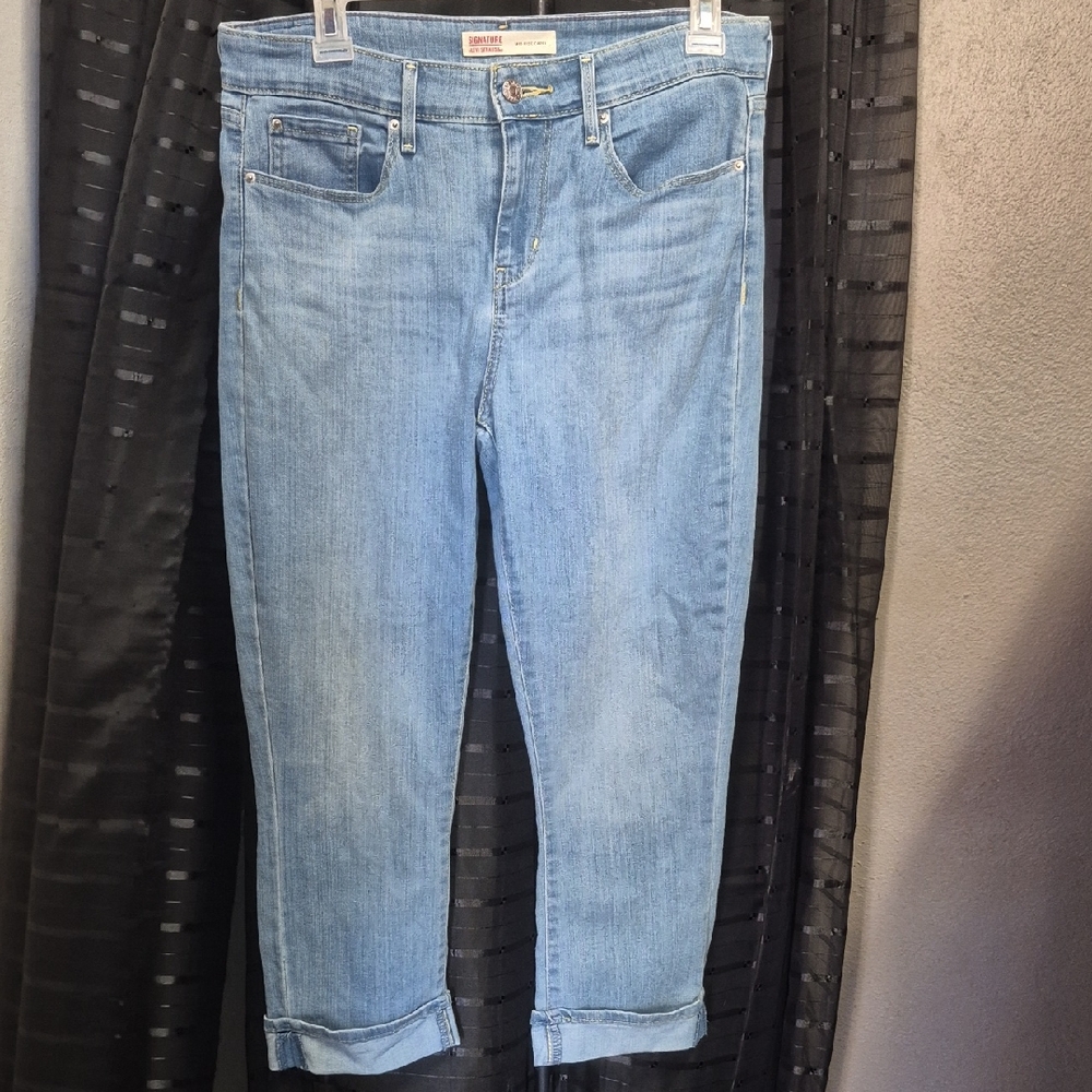 Signature by Levi Strauss Light Blue Ankle Jeans